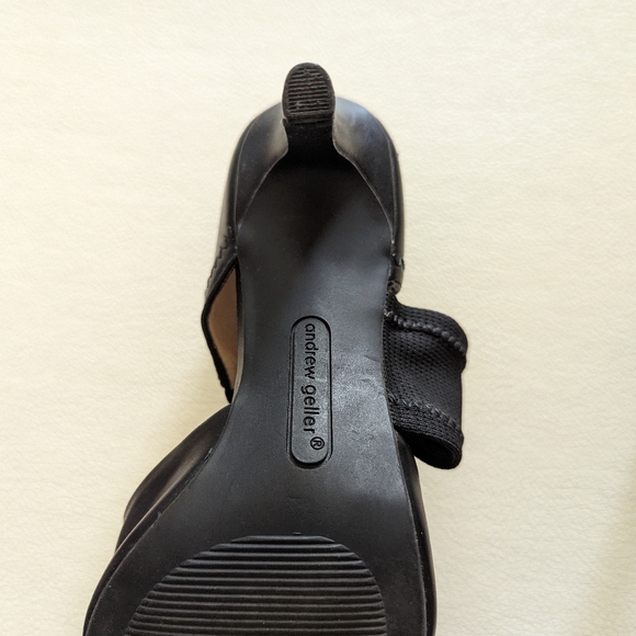 Andrew Geller Size 7 Black High Heels - Picture 4 of 4